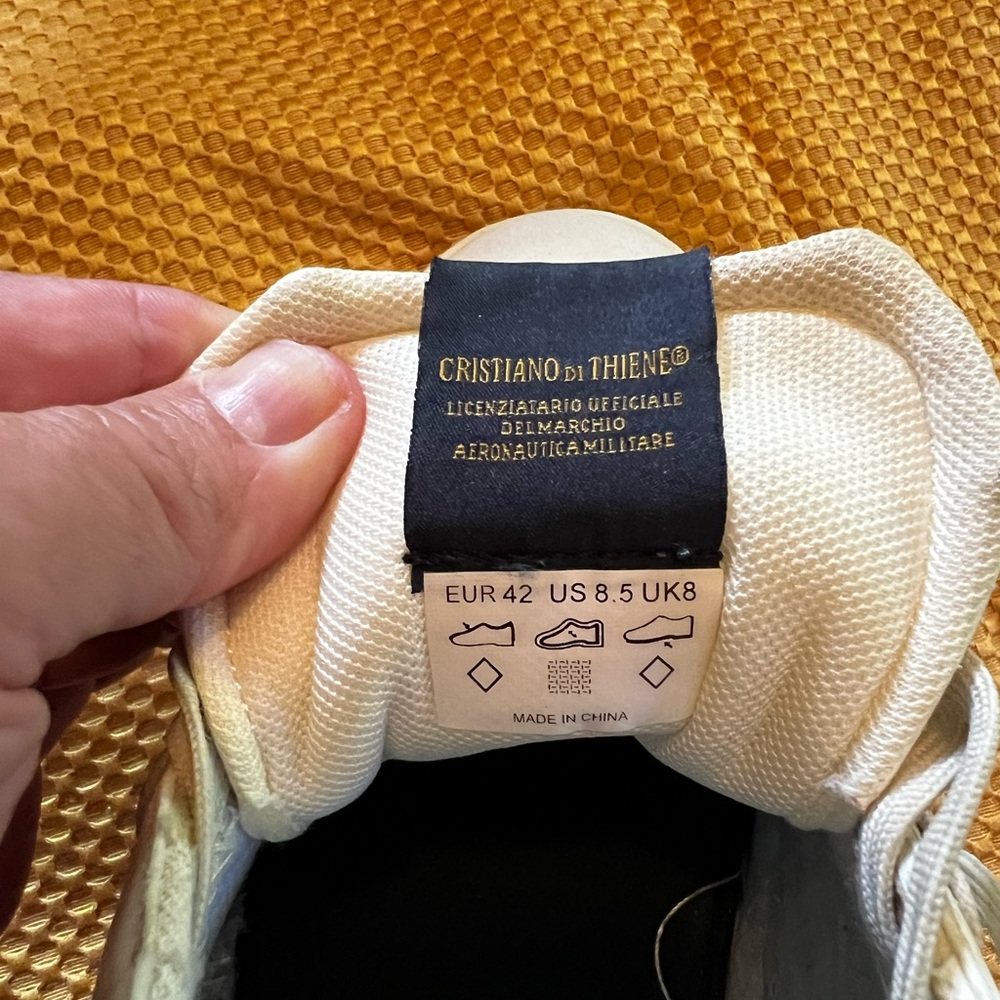 White AM-23 Athletic/Casual Sneakers. - Picture 3 of 4